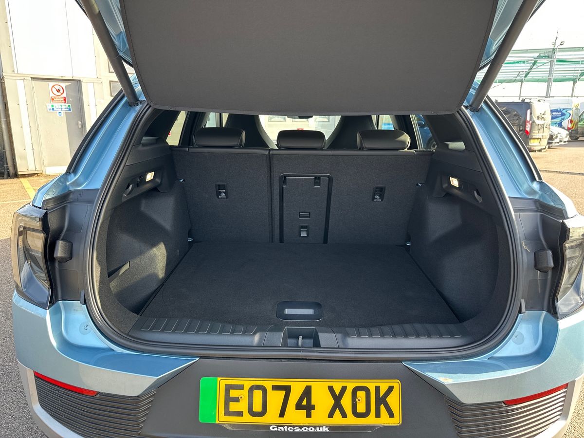 Used Ford Explorer 2024 for sale - 78172680: Photo 34