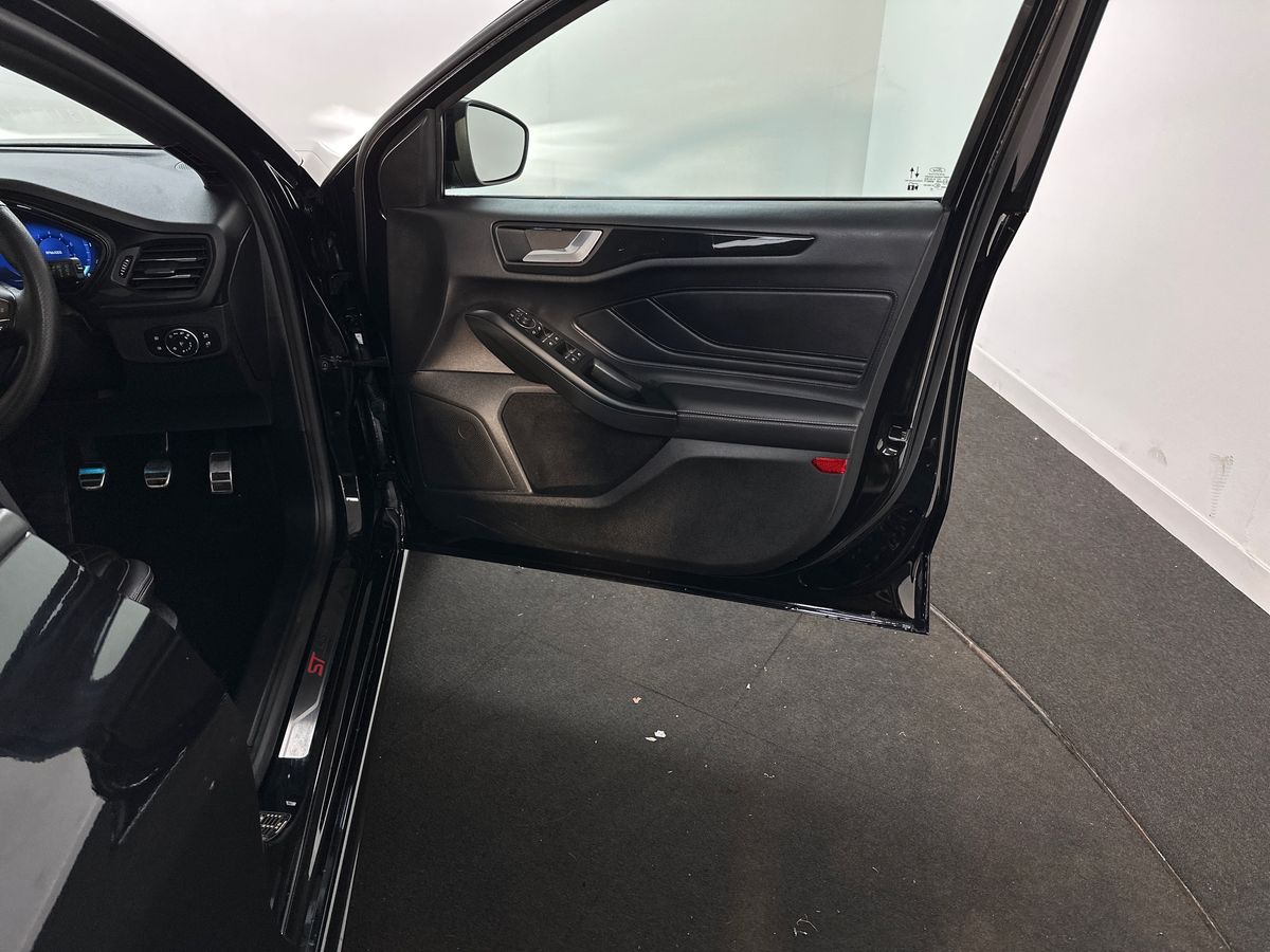Used Ford Focus 2022 for sale - 76255049: Photo 35