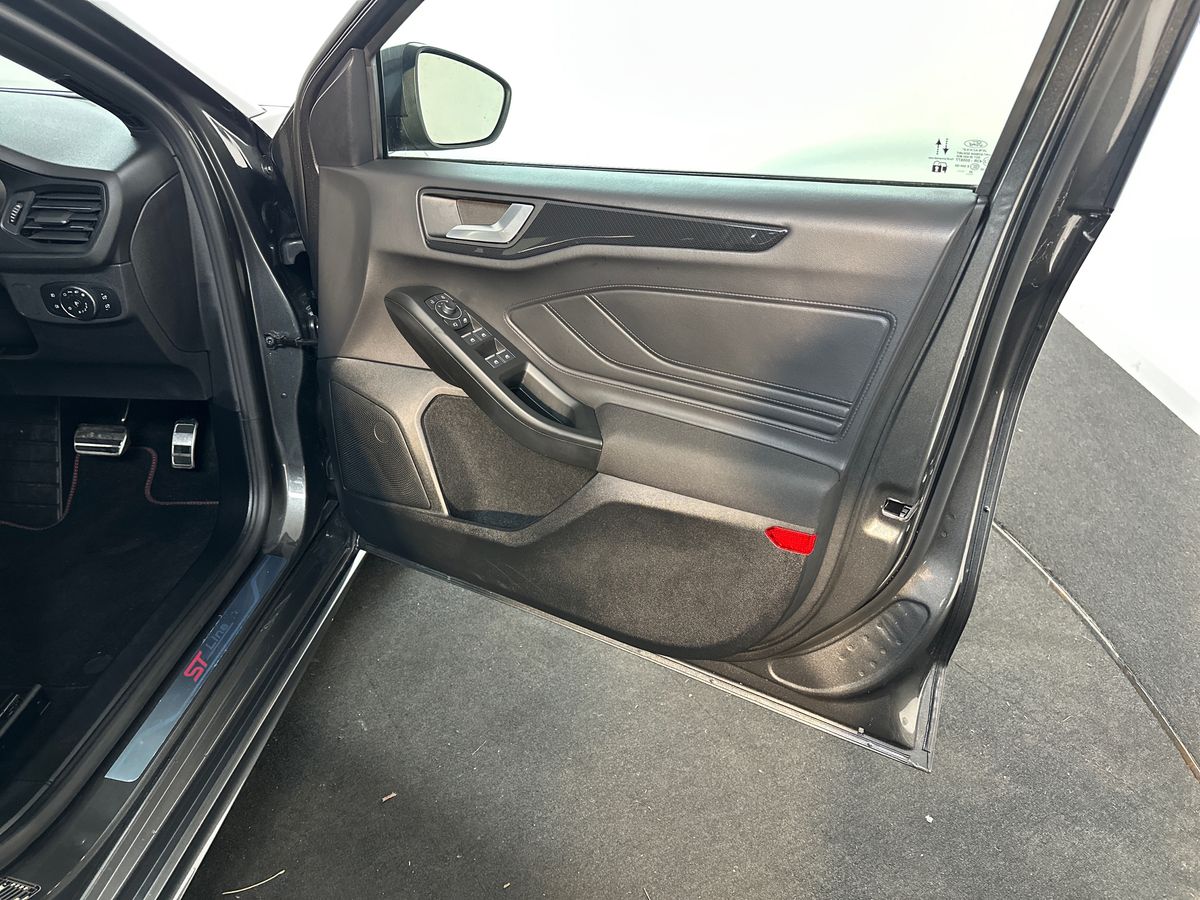 Used Ford Focus 2023 for sale - 77134016: Photo 35