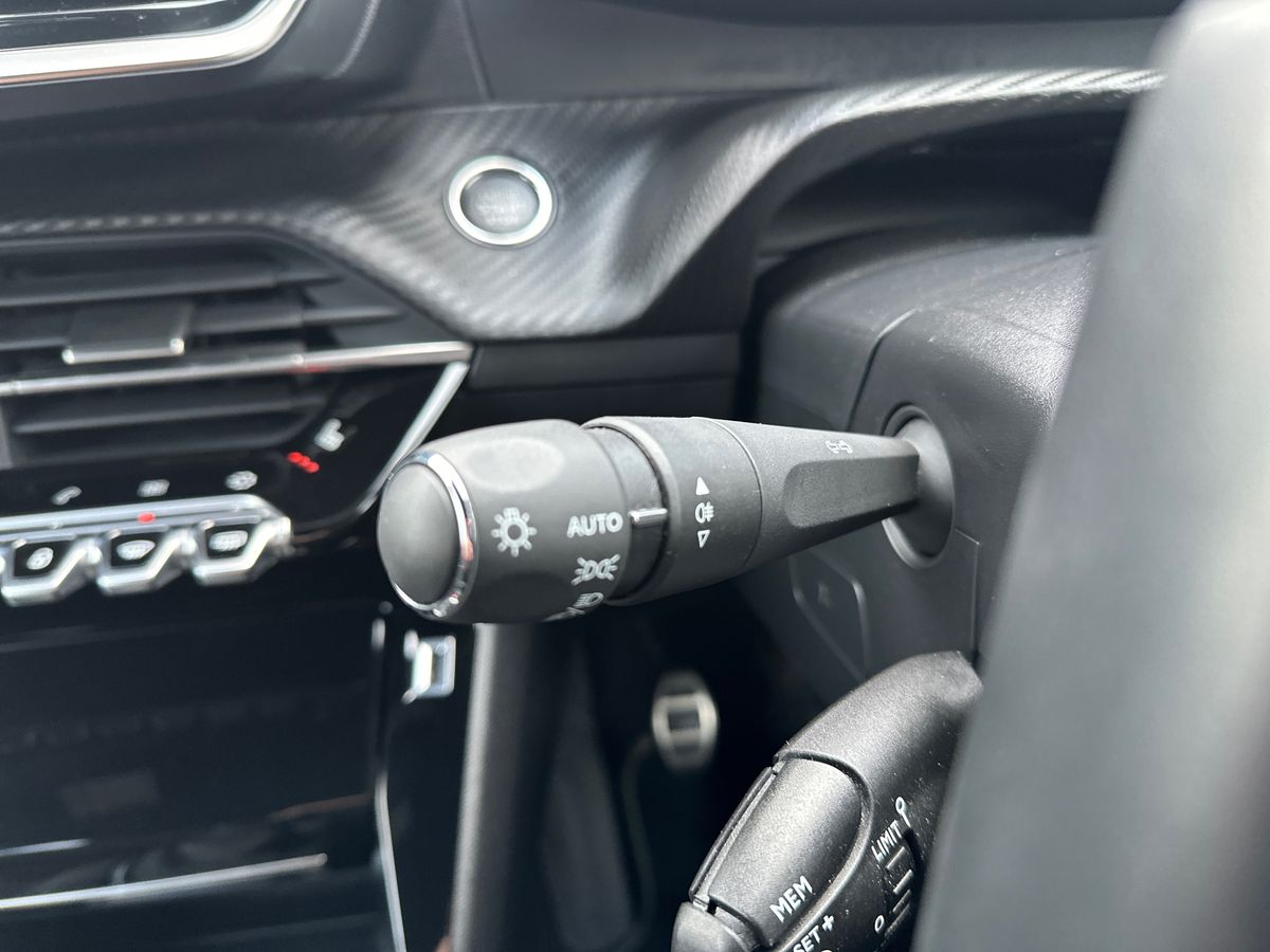 Used Peugeot 2008 2023 for sale - 76847237: Photo 23