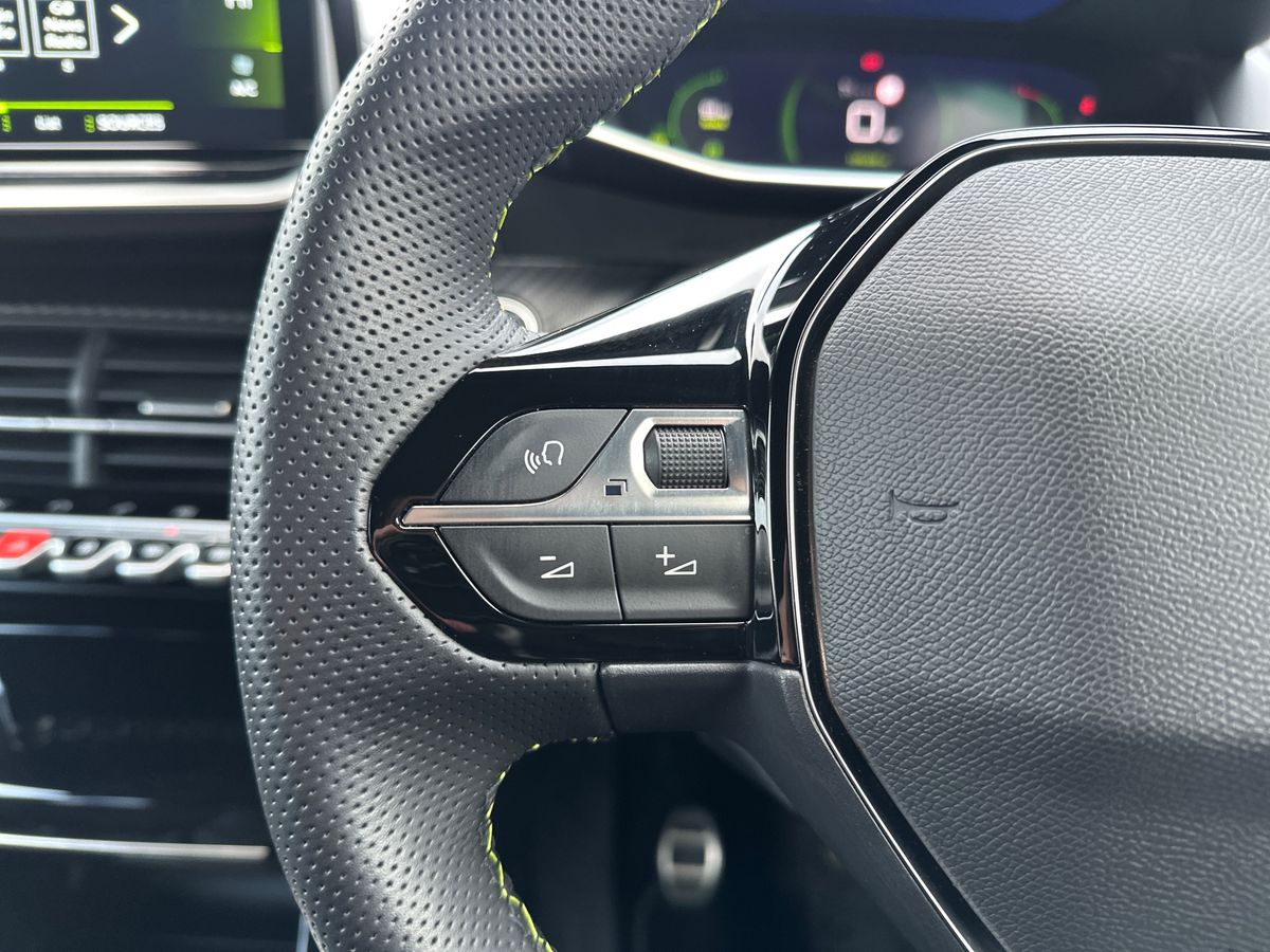 Used Peugeot 2008 2023 for sale - 76847237: Photo 26