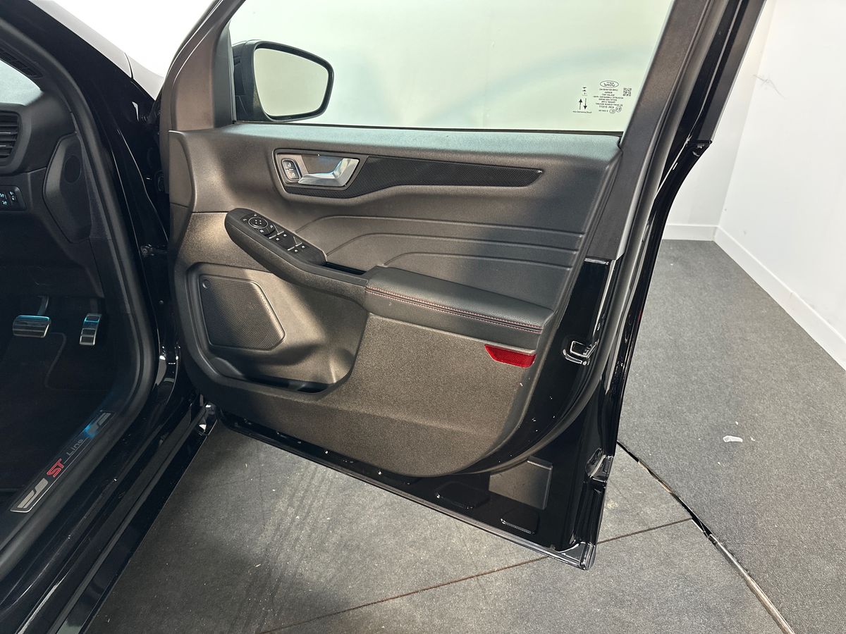 Used Ford Kuga 2022 for sale - 77106060: Photo 35