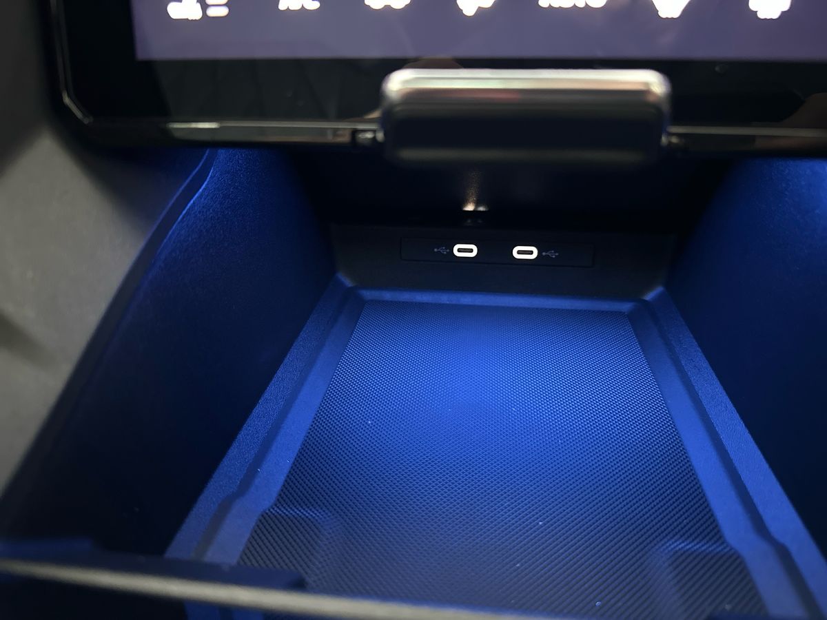 Used Ford Explorer 2024 for sale - 76466449: Photo 24