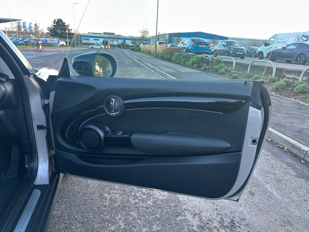 Used MINI Hatch 2021 for sale - 76803988: Photo 35