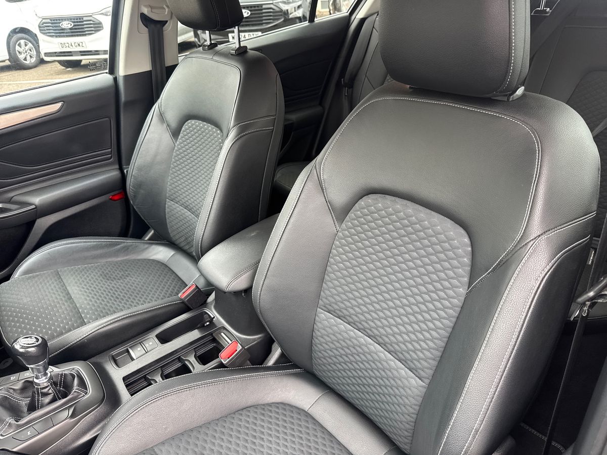 Used Ford Focus 2021 for sale - 76501494: Photo 13