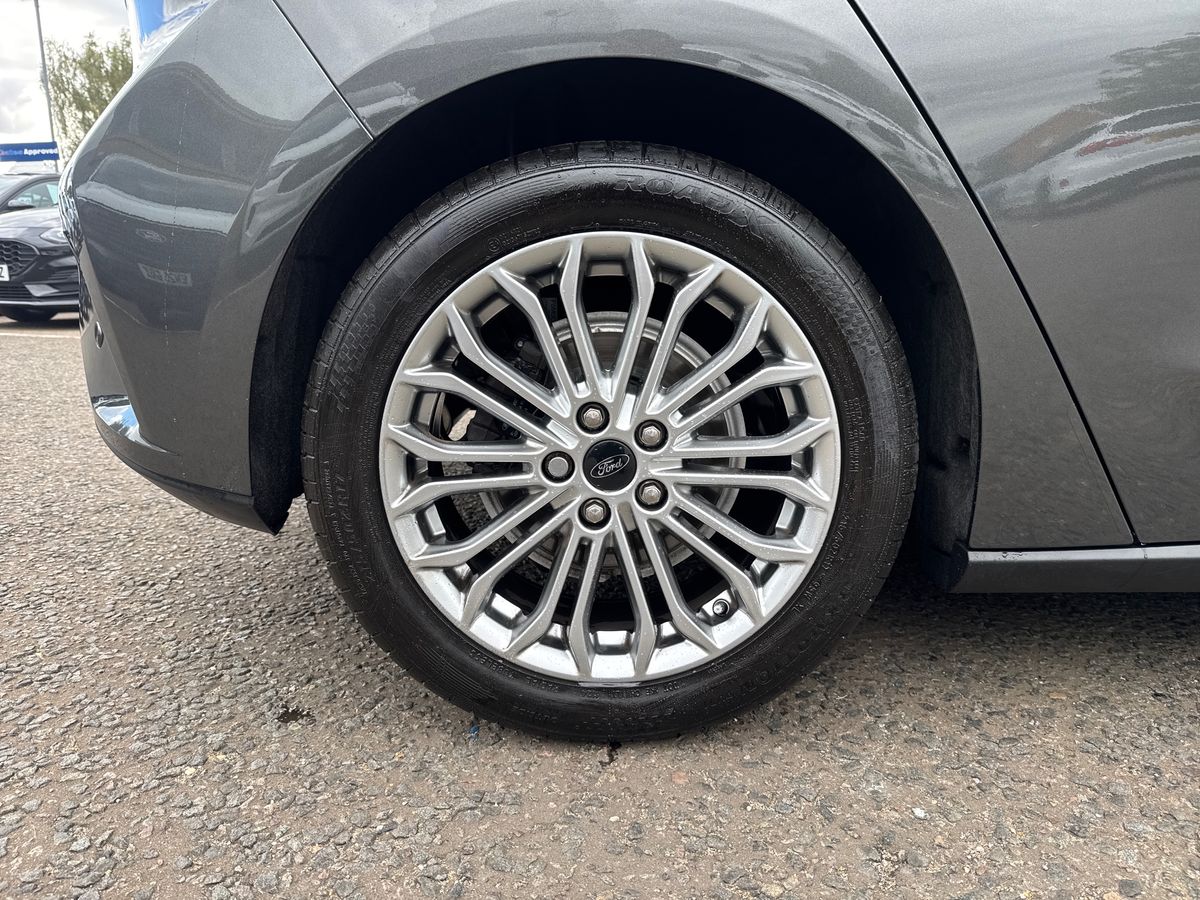 Used Ford Focus 2021 for sale - 76501494: Photo 9