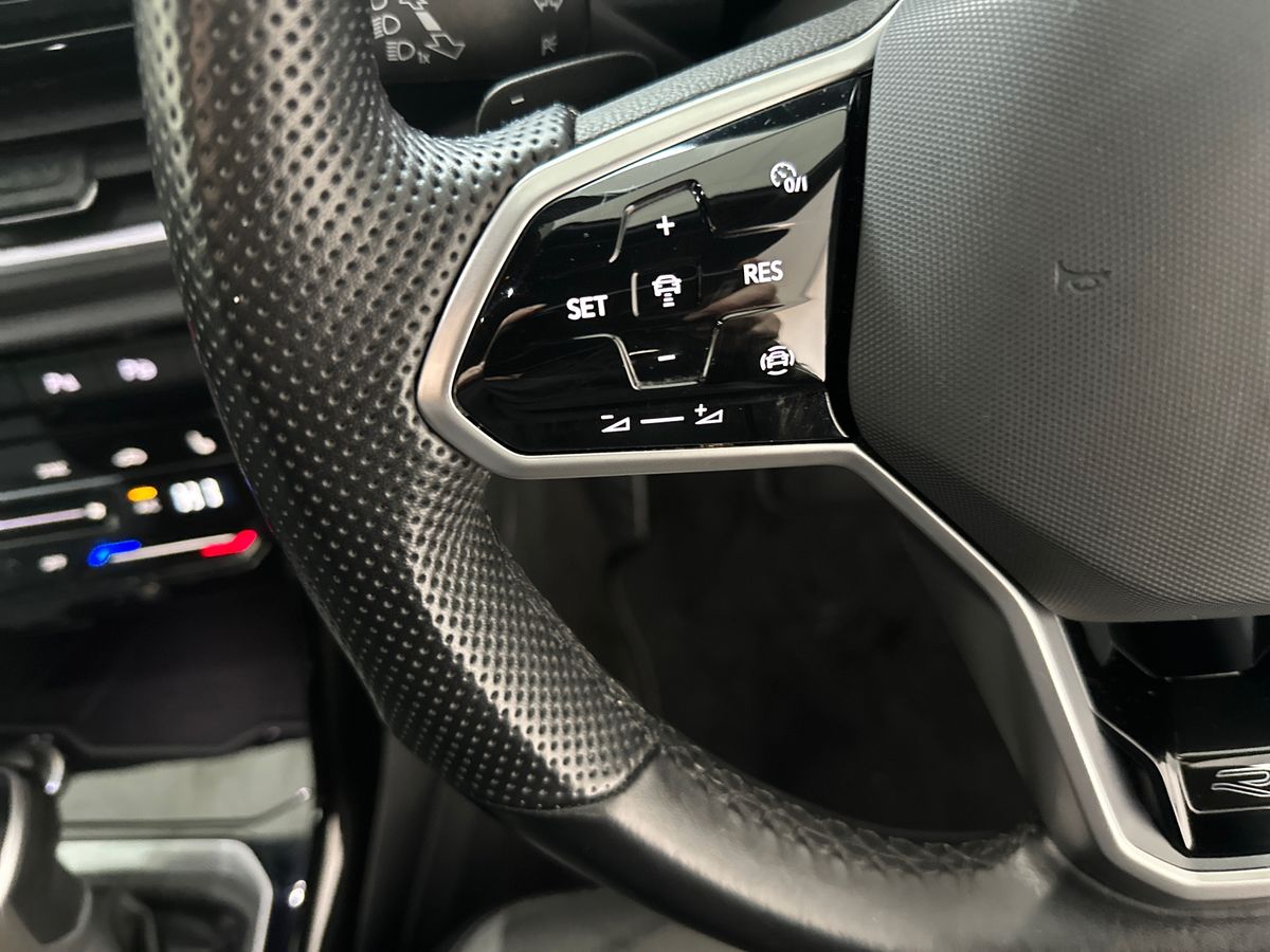 Used Volkswagen T-Roc 2022 for sale - 77274056: Photo 26