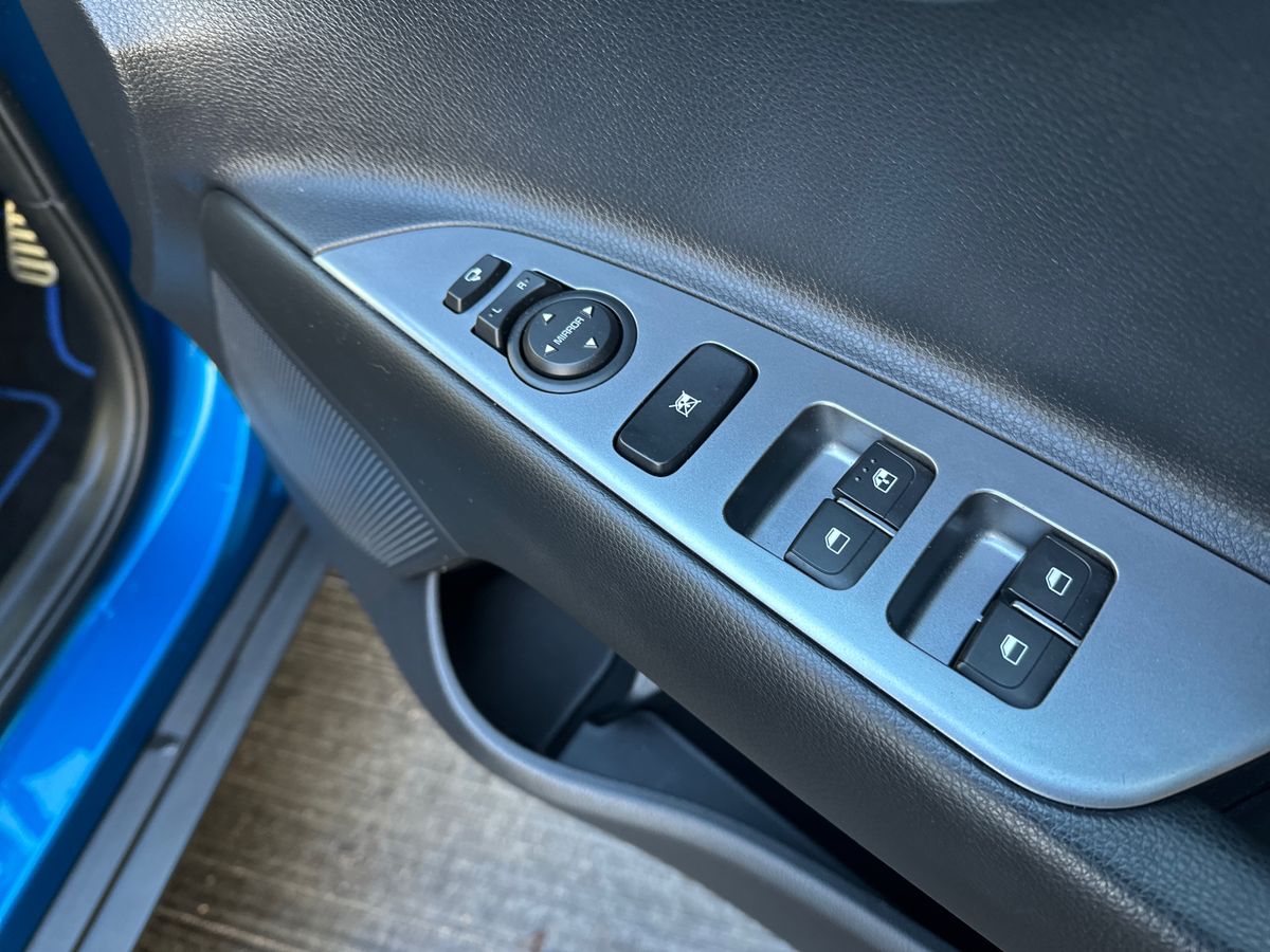 Used Kia Stonic 2022 for sale - 77269292: Photo 25