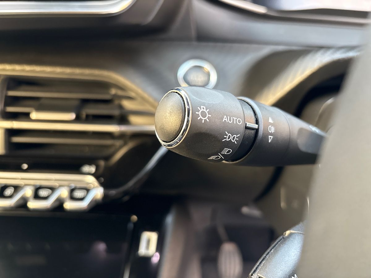 Used Peugeot 2008 2024 for sale - 77269290: Photo 23