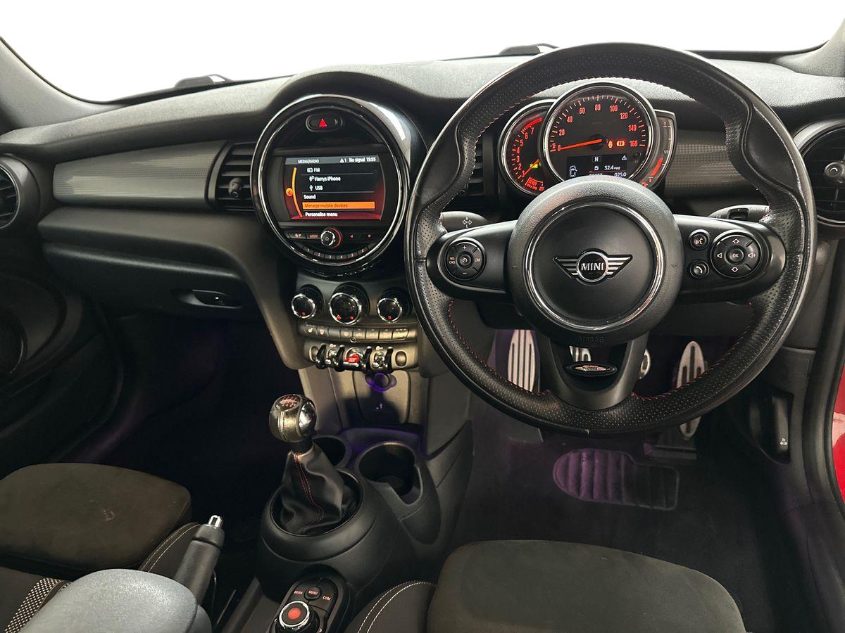 Used MINI Convertible 2019 for sale - 77995089: Photo 16