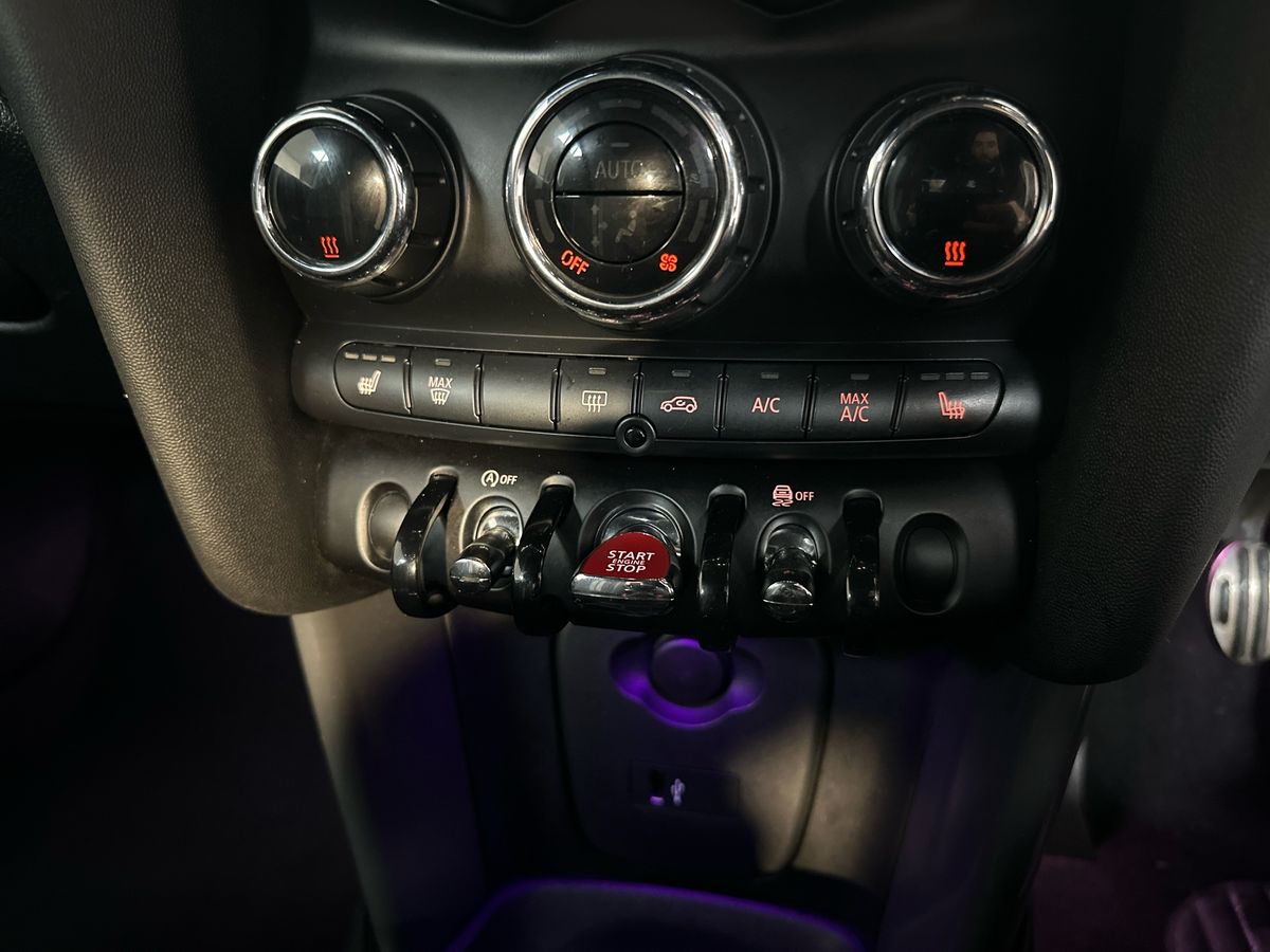 Used MINI Convertible 2019 for sale - 77995089: Photo 22