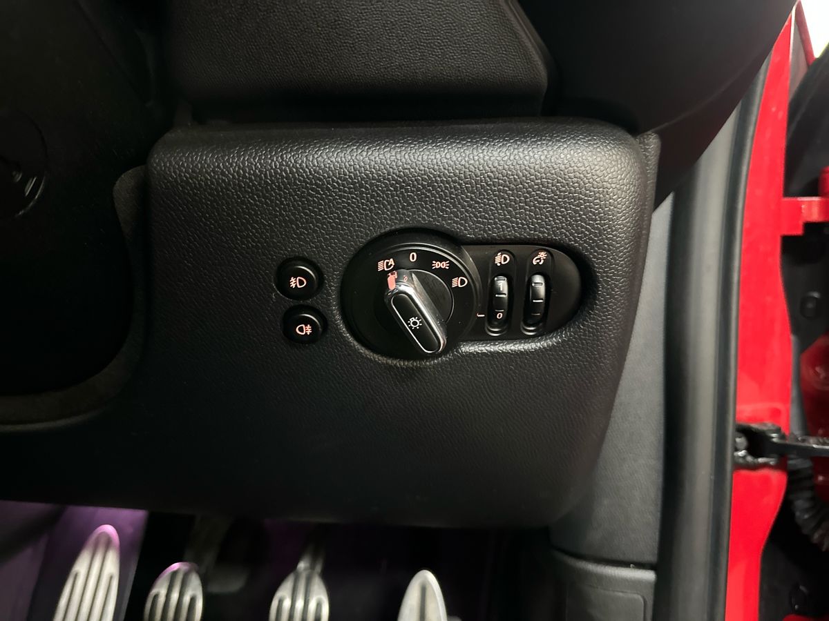 Used MINI Convertible 2019 for sale - 77995089: Photo 23