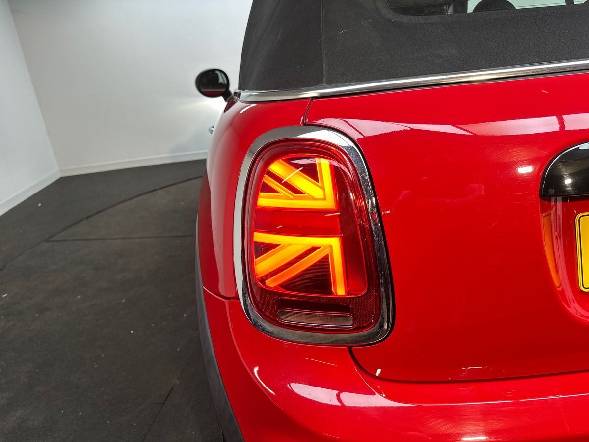 Used MINI Convertible 2019 for sale - 77995089: Photo 33