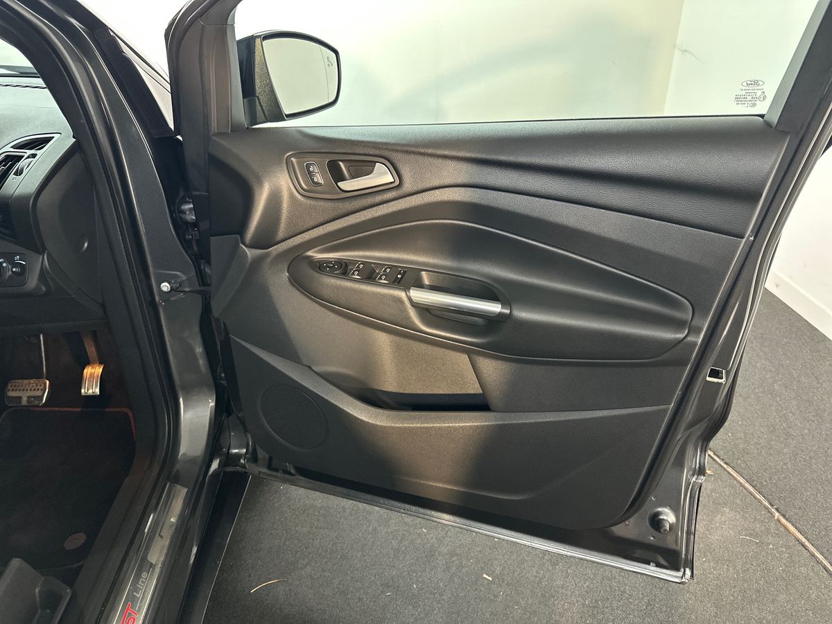 Used Ford Kuga 2019 for sale - 77280975: Photo 35