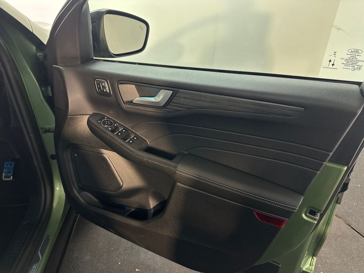 Used Ford Kuga 2025 for sale - 77360418: Photo 35