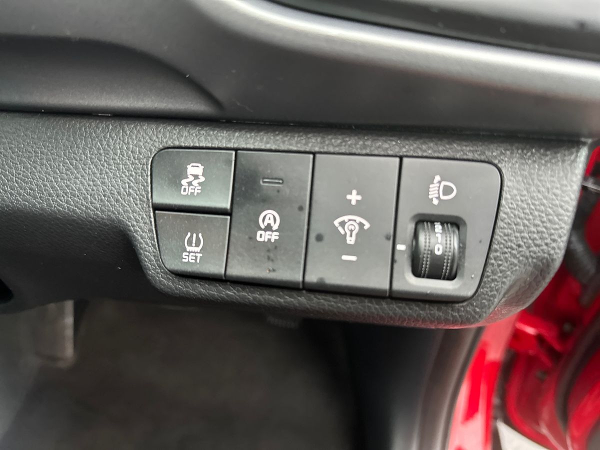 Used Kia Stonic 2023 for sale - 76999263: Photo 23