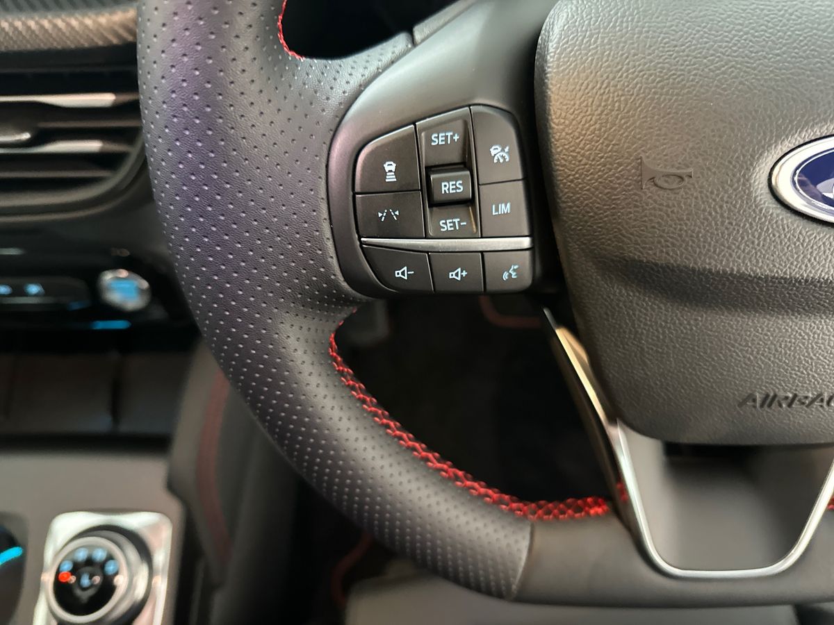 Used Ford Kuga 2025 for sale - 78172693: Photo 26