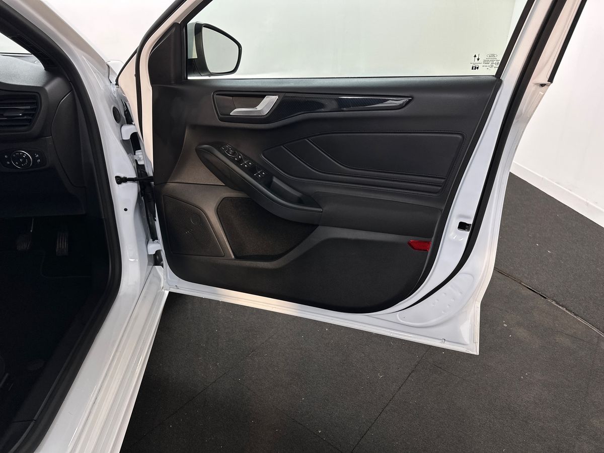 Used Ford Focus 2022 for sale - 76466556: Photo 35