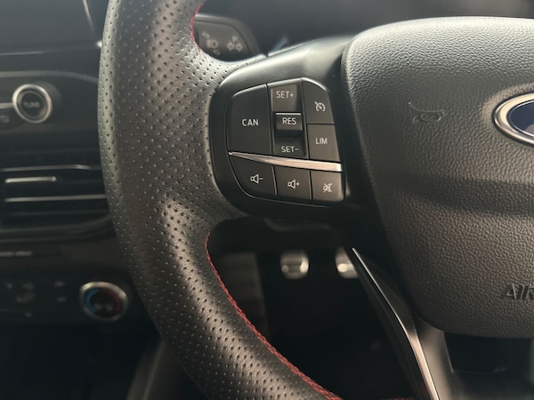 Used Ford Focus 2021 for sale - 76221866: Photo 26
