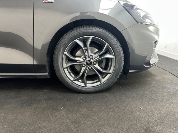 Used Ford Focus 2021 for sale - 76221866: Photo 9