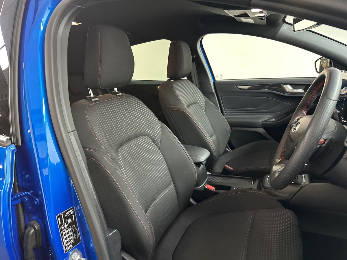 Used Ford Focus 2023 for sale - 76466513: Photo 12