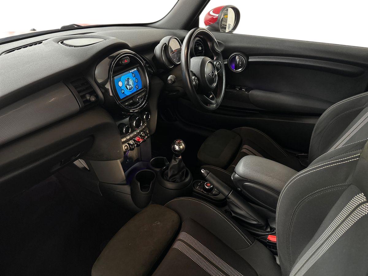 Used MINI Convertible 2019 for sale - 77725976: Photo 11