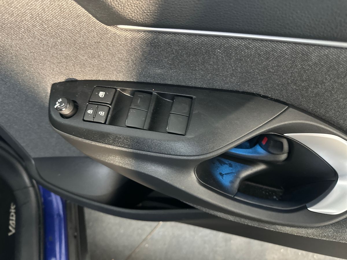 Used Toyota Yaris Cross 2021 for sale - 77673820: Photo 25