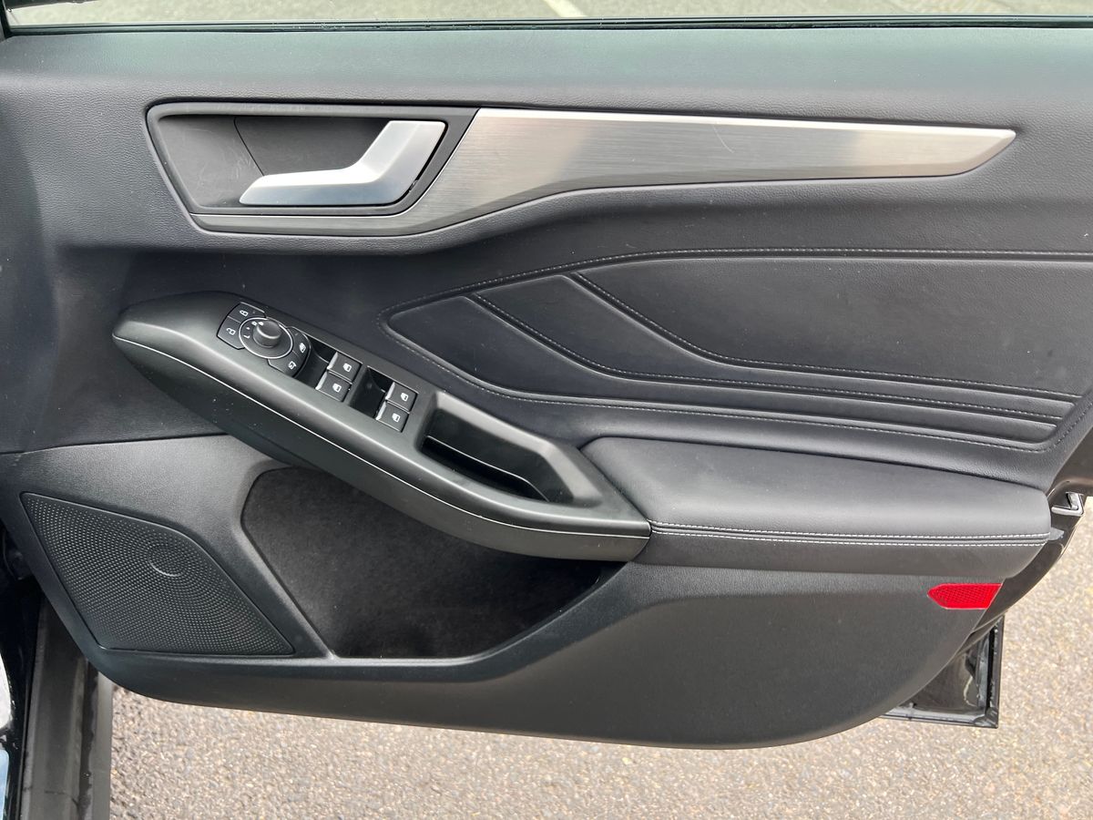Used Ford Focus 2022 for sale - 76338847: Photo 35
