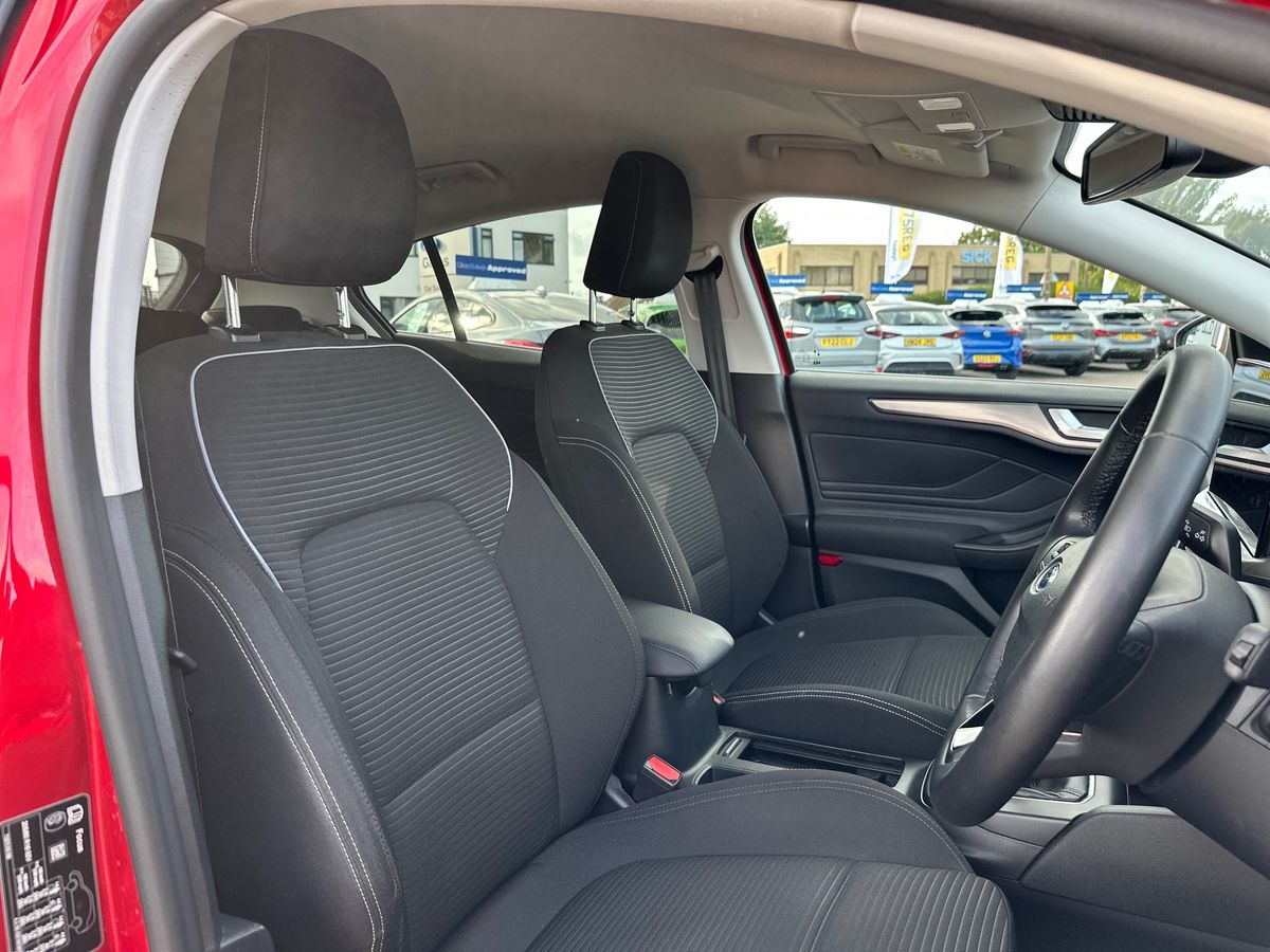 Used Ford Focus 2023 for sale - 76539938: Photo 12