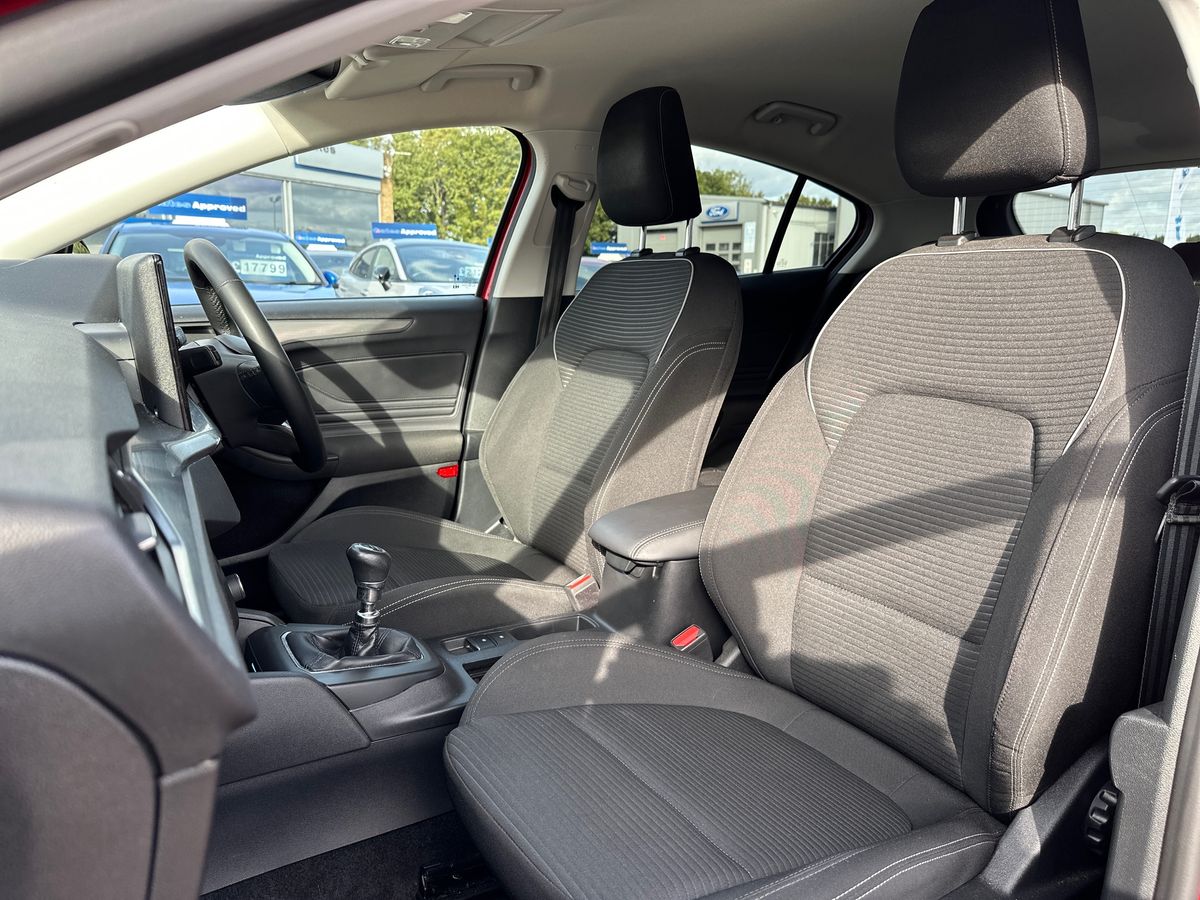 Used Ford Focus 2023 for sale - 76539938: Photo 13