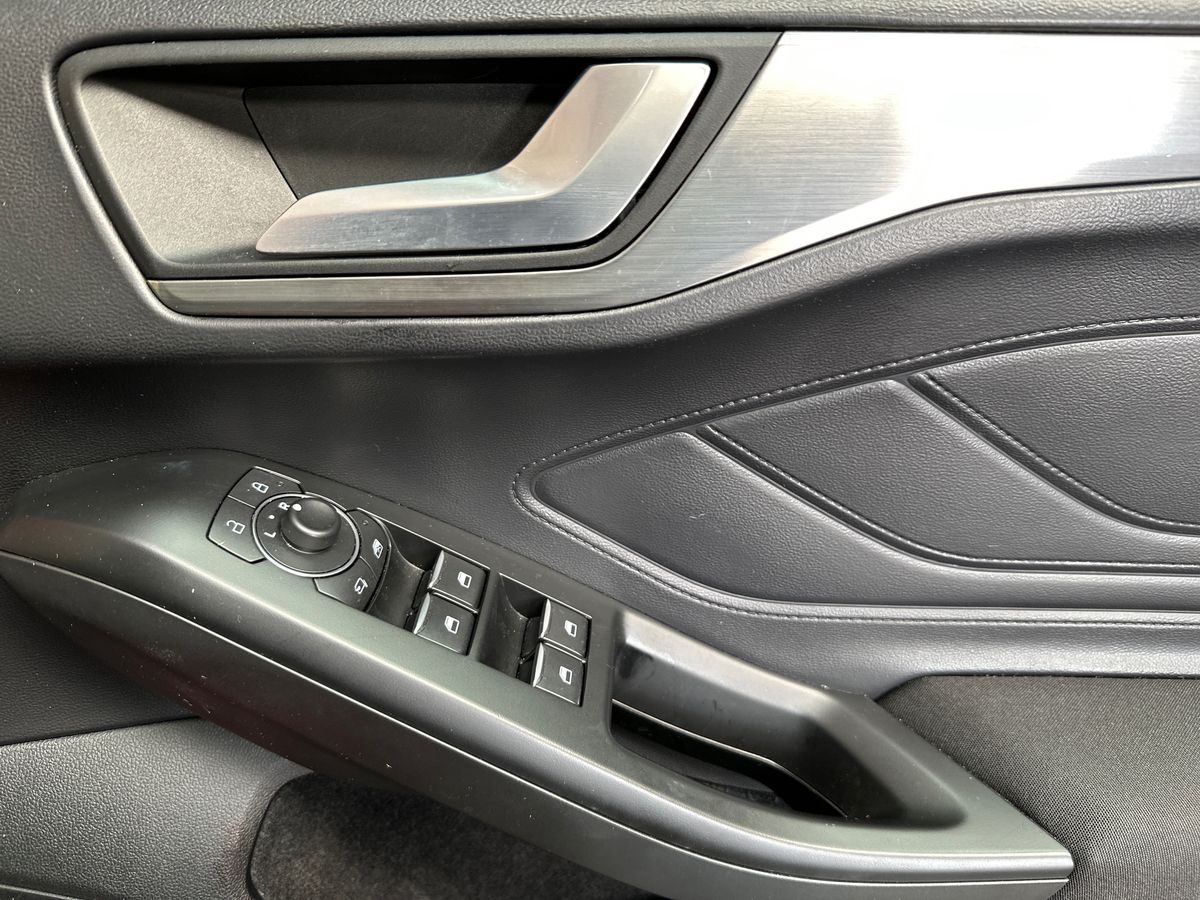 Used Ford Focus 2023 for sale - 76539938: Photo 25