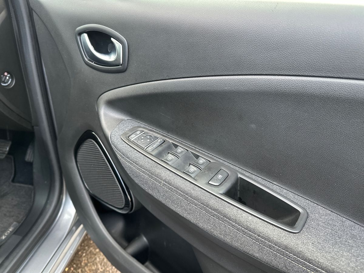 Used Renault Zoe 2022 for sale - 76847238: Photo 25