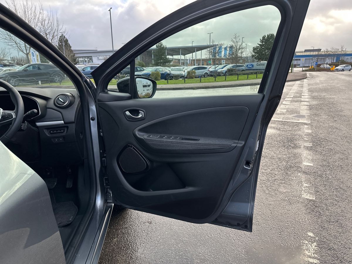 Used Renault Zoe 2022 for sale - 76847238: Photo 35