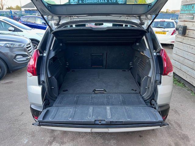 Used Peugeot 3008 2015 for sale - 76730844: Photo 8