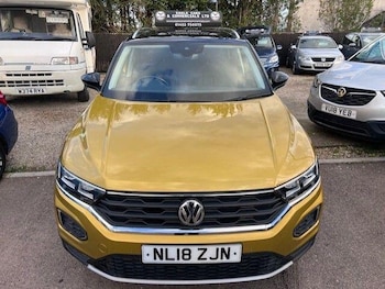 Used Volkswagen T-Roc 2018 for sale - 77808913: Photo