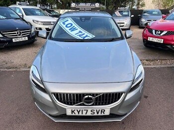 Used Volvo V40 2017 for sale - 78636334: Photo
