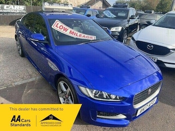 Used Jaguar XE 2017 for sale - 79532528: Photo