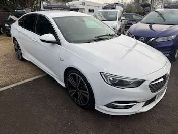 2018 (18) - 2.0 Turbo D SRi Vx-line Nav 5dr