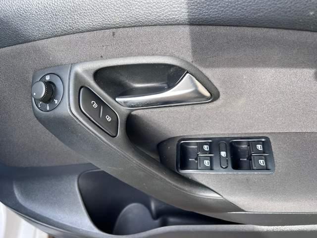 Used Volkswagen Polo 2011 for sale - 77060182: Photo 18