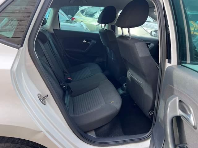Used Volkswagen Polo 2011 for sale - 77060182: Photo 19