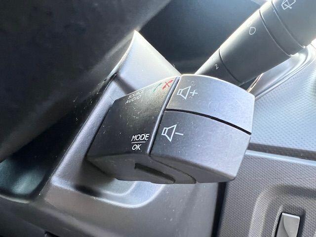 Used Renault Captur 2013 for sale - 76730853: Photo 12