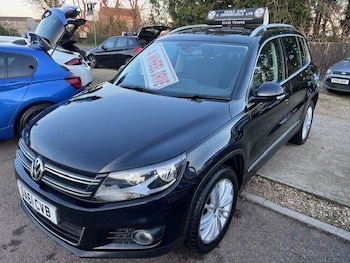 Used Volkswagen Tiguan 2011 for sale - 77559420: Photo