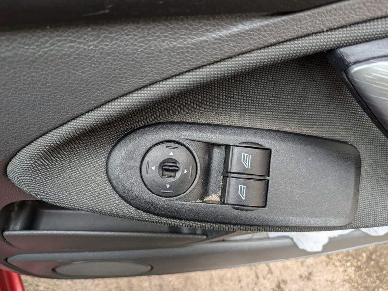 Used Ford C-Max 2008 for sale - 76730860: Photo 15