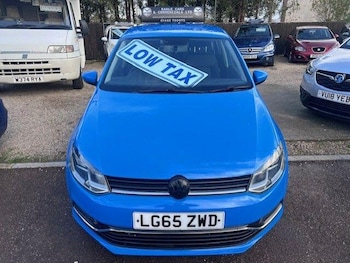 Used Volkswagen Polo 2015 for sale - 77839636: Photo