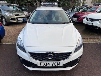 Used Volvo V40 Cross Country 2014 for sale - 76742401: Photo