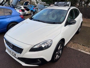 Used Volvo V40 Cross Country 2014 for sale - 76742401: Photo