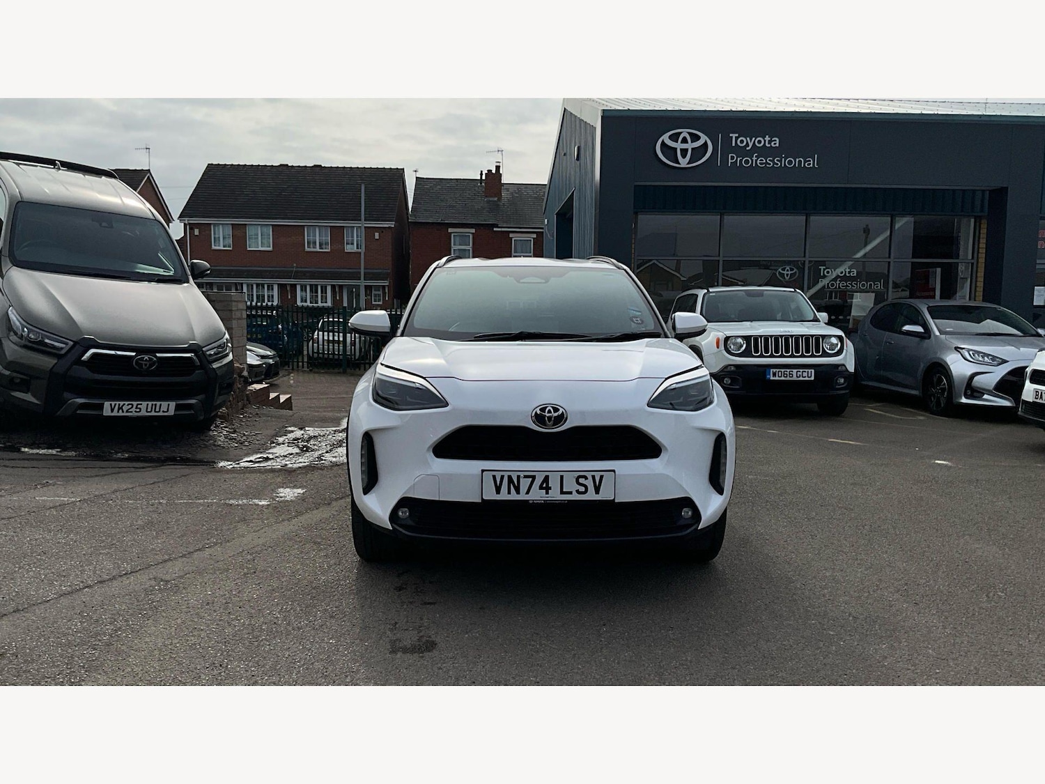 Used Toyota Yaris Cross 2024 for sale - 78100949: Photo 17