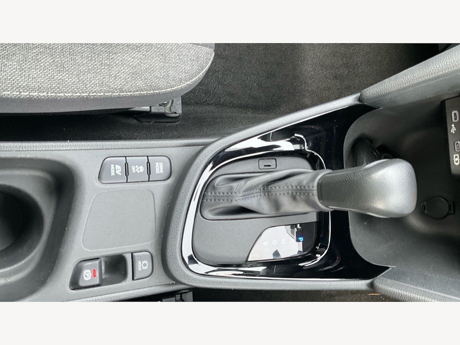 Used Toyota Yaris Cross 2024 for sale - 78100949: Photo 39