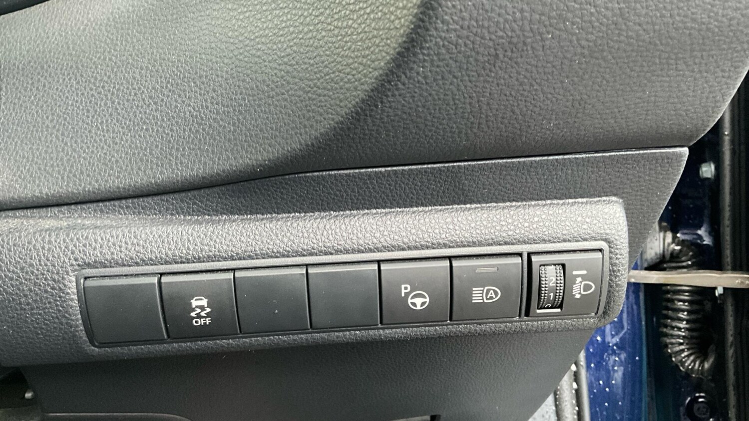 Used Toyota Corolla 2021 for sale - 76409102: Photo 37