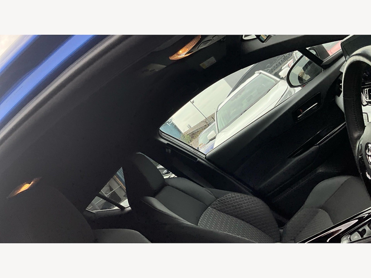 Used Toyota C-HR 2022 for sale - 78101441: Photo 24